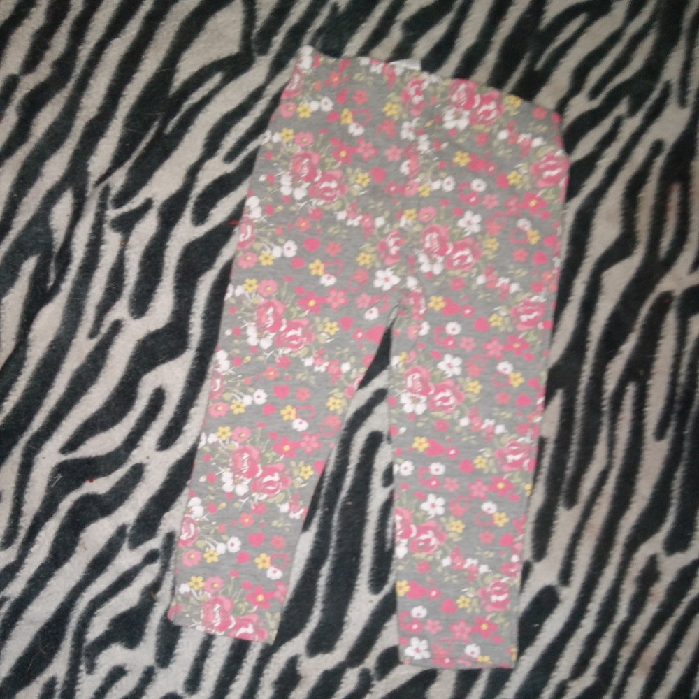 Outfit - Picture 5 of 7